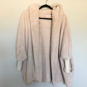 Hooded Sherpa Jacket With Pockets